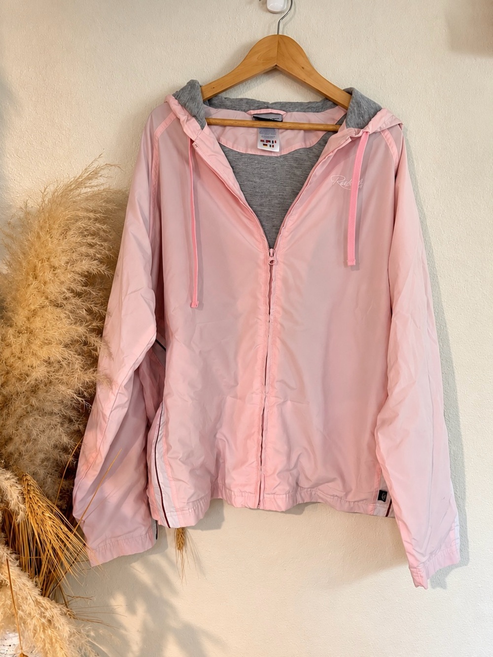 Vintage Y2K Reebok Pink Hooded Windbreaker Jacket Women’s XL